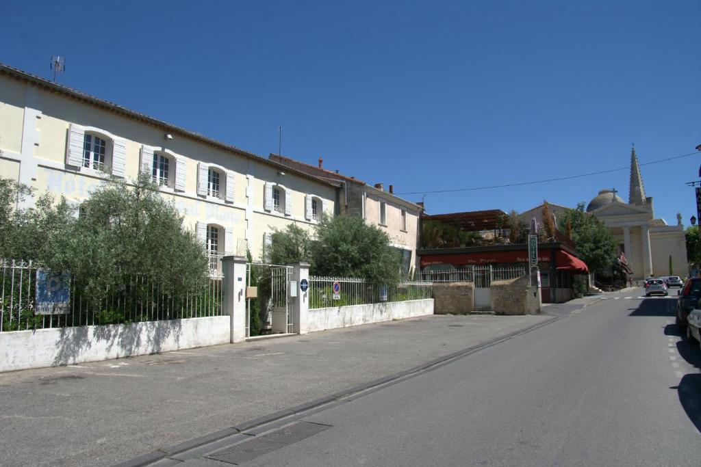 Hotel Du Cheval Blanc Saint-Rémy-de-Provence Exterior foto